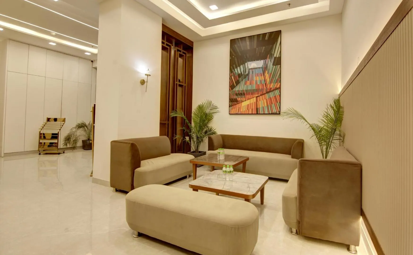 Saltstayz Premier Executive Serviced Apartment - Golf Course Extension Road Gurgaon 0*,