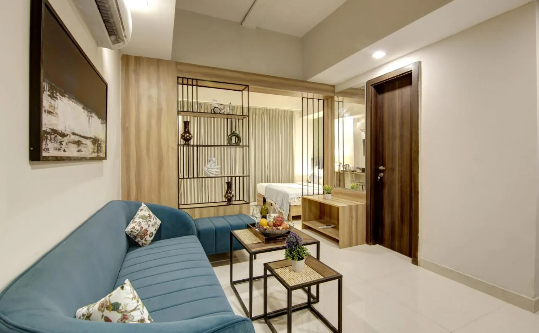 Saltstayz Premier Executive Serviced Apartment - Golf Course Extension Road Gurgaon 0*,