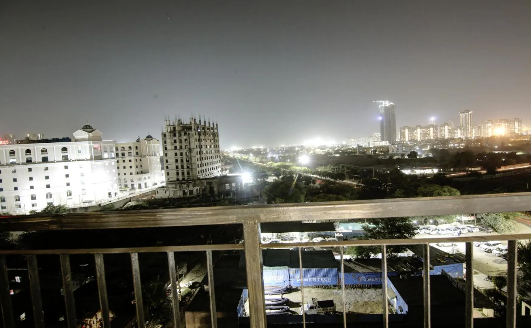 Saltstayz Premier Executive Serviced Apartment - Golf Course Extension Road Gurgaon India