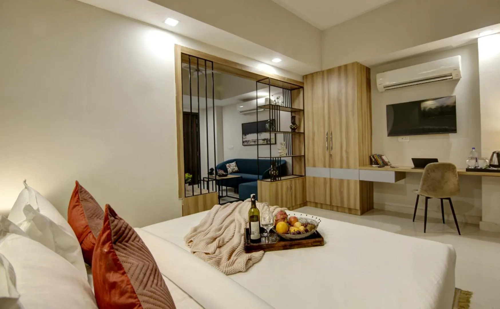 Saltstayz Premier Executive Serviced Apartment - Golf Course Extension Road Gurgaon