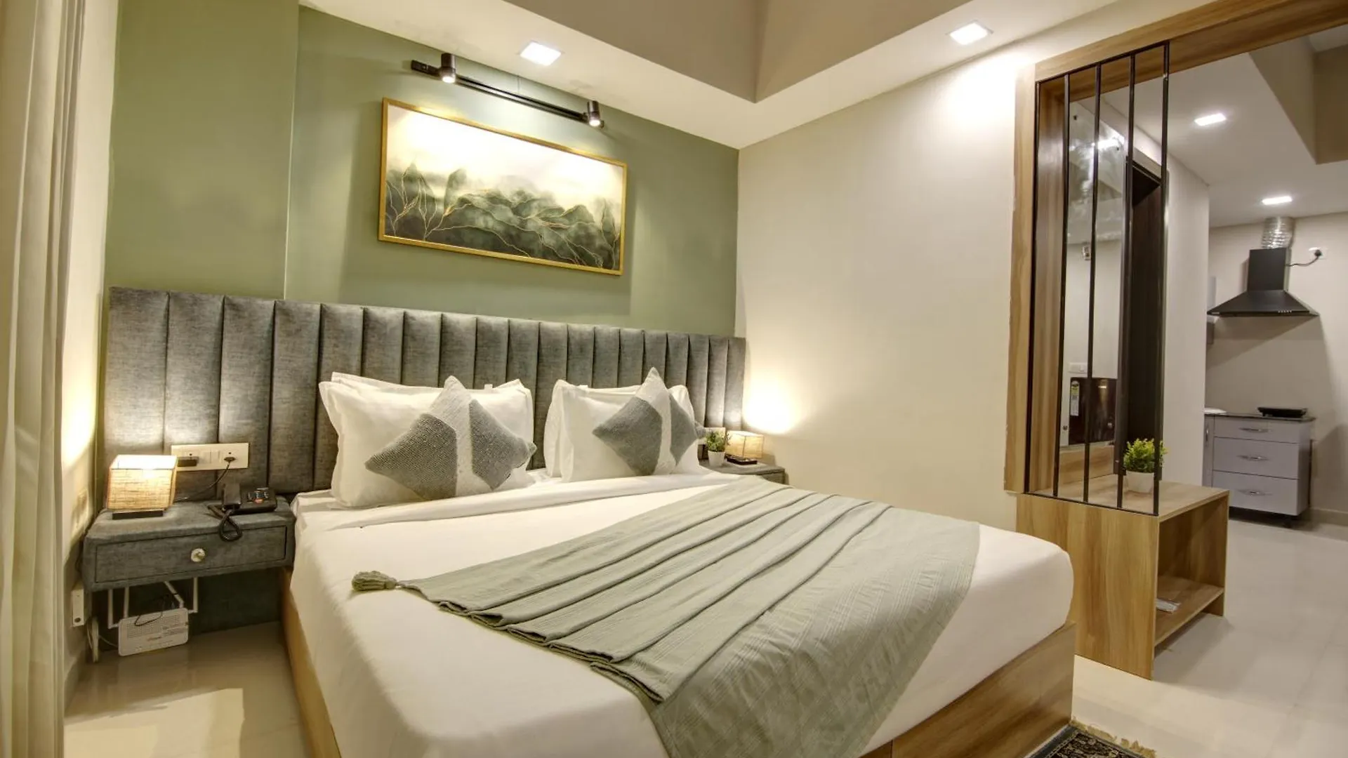 Aparthotel Saltstayz Premier Executive Serviced Apartment - Golf Course Extension Road Gurgaon India
