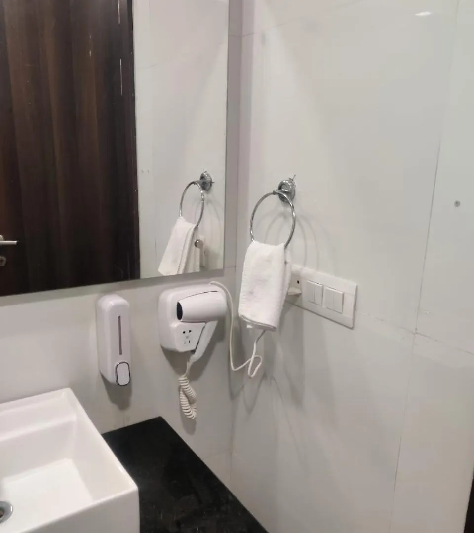 Aparthotel Saltstayz Premier Executive Serviced Apartment - Golf Course Extension Road Gurgaon